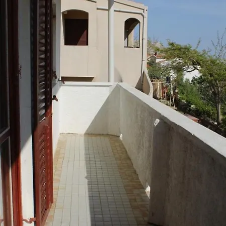 By The Sea Pag - 6290 Pag Town