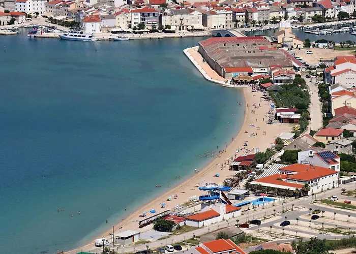 Apartament By The Sea Pag - 6290 Pag Town